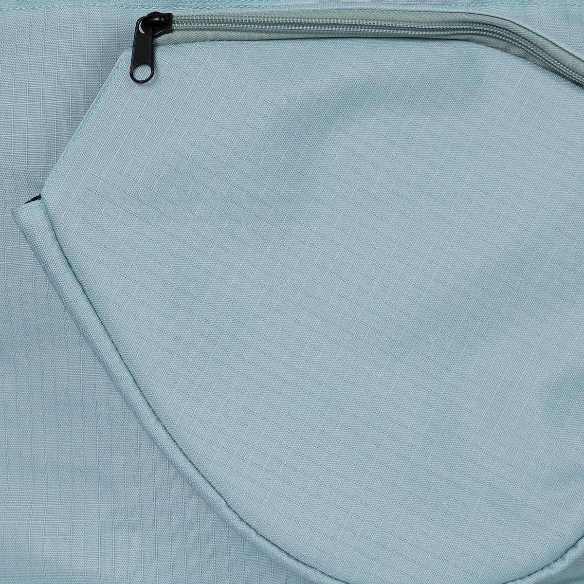 Sports tote bag in groen (Sage) – foto 8