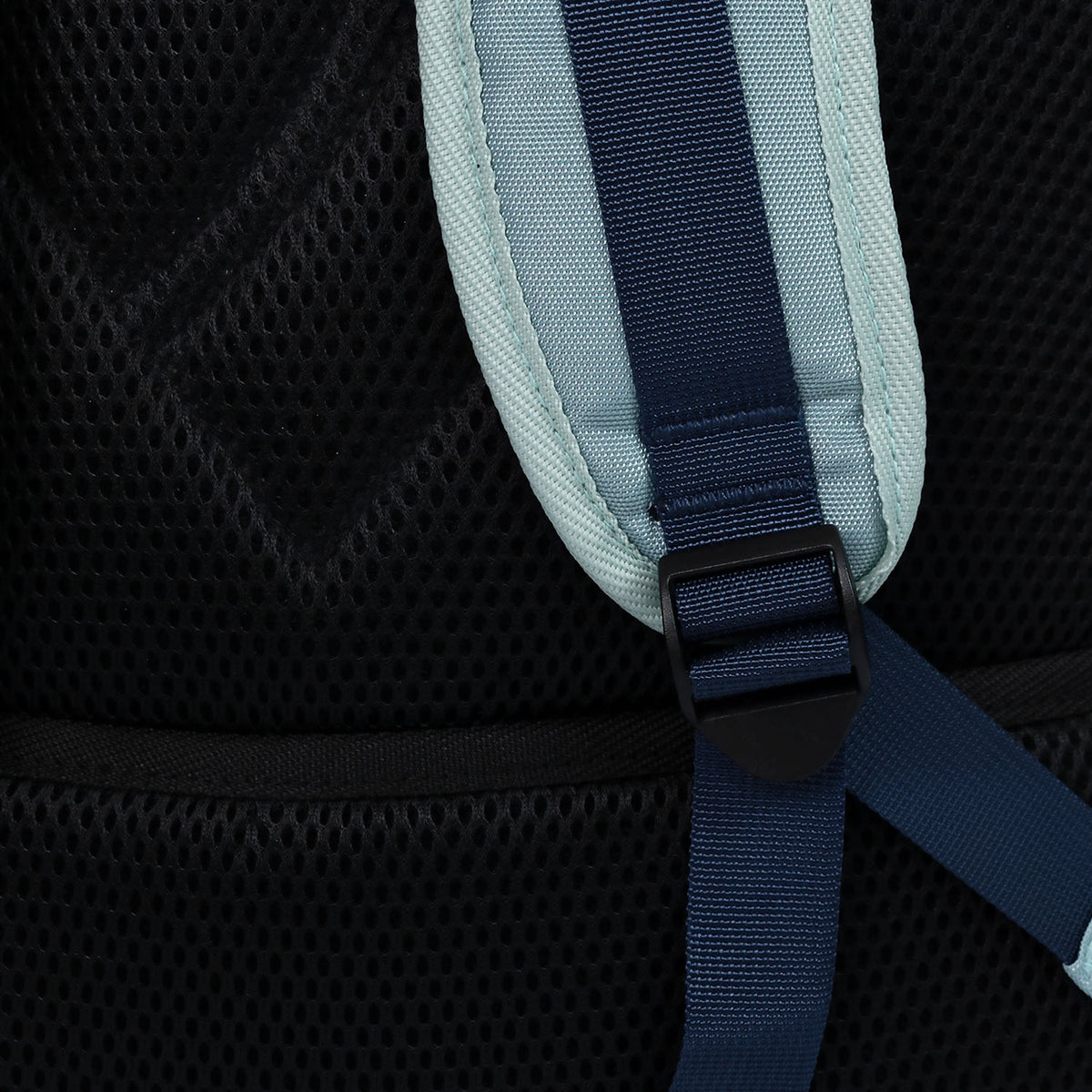 Sports backpack 22L in groen (Sage) – foto 8
