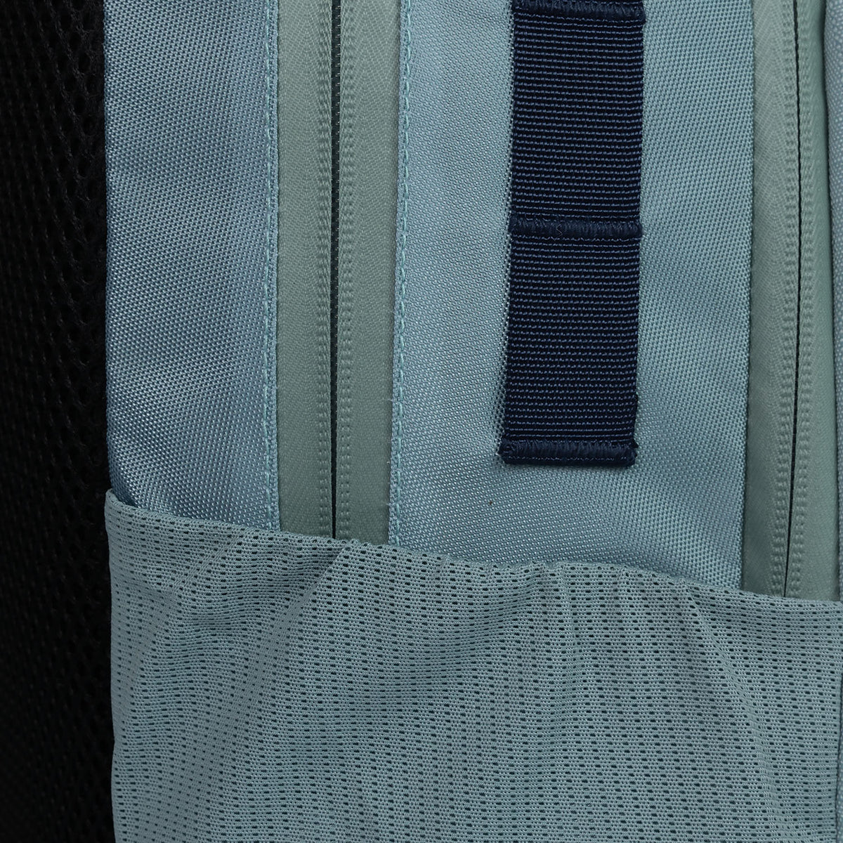 Sports backpack 22L in groen (Sage) – foto 6