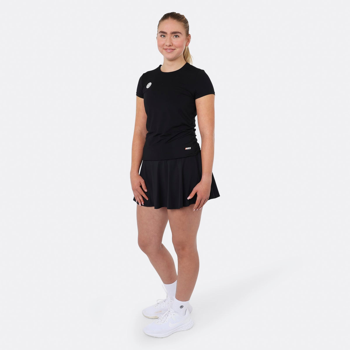 Women breeze round neck tee in zwart (Black) – foto 6