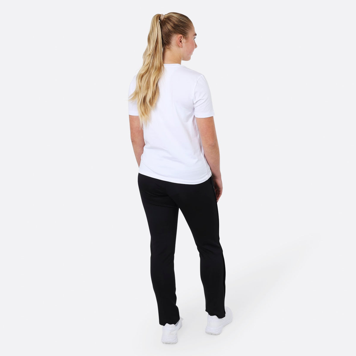 Women agility round neck tee in wit (White) – foto 4